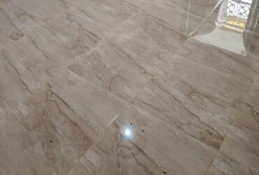 شقة بموقع مميز ناصية