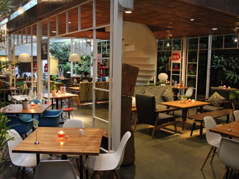 مطعم للايجار بشارع النصر الرئيسي 290م برخصة مطعم