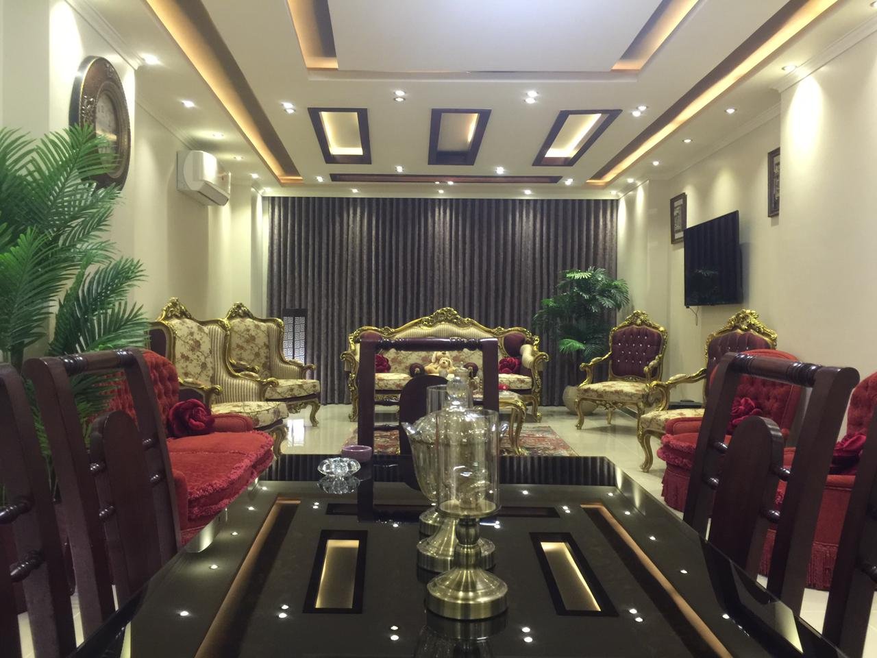 شقةللبيع باخر الهرم المنصورية تشطيب الترا سوبر لوكس-تطل على استوديو مسك وبانوراما الاهرام