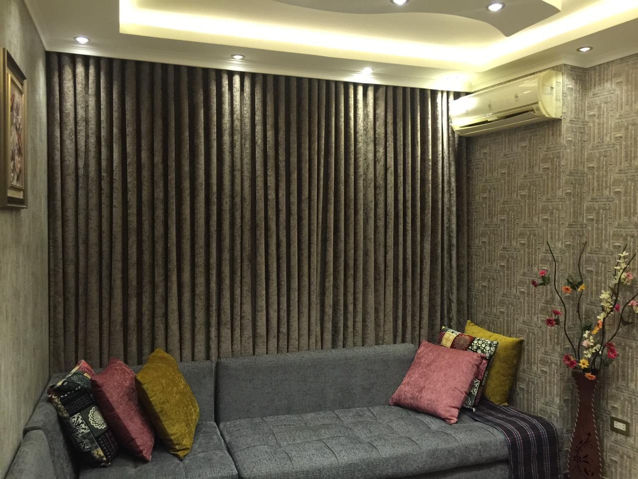 شقةللبيع باخر الهرم المنصورية تشطيب الترا سوبر لوكس-تطل على استوديو مسك وبانوراما الاهرام