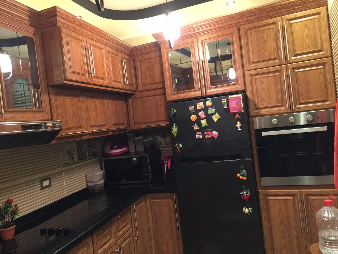 شقةللبيع باخر الهرم المنصورية تشطيب الترا سوبر لوكس-تطل على استوديو مسك وبانوراما الاهرام