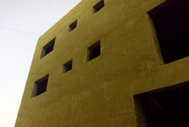 مصنع كيماوي 1300 متر للبيع بمدينة بدر مبني دورين