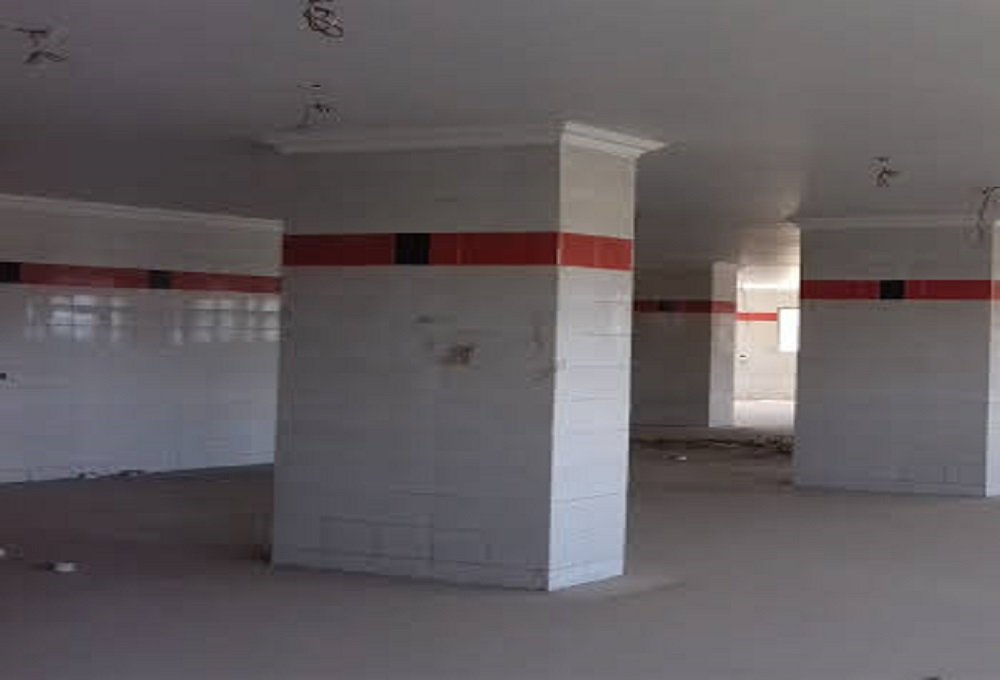 مصنع للايجار 300 م  فى بدر