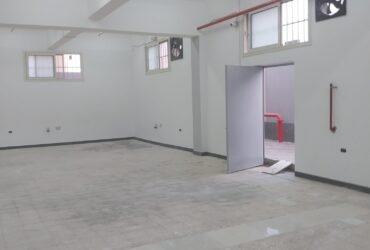 مصنع للايجار 300 متر هندسي بالتجمع الخامس نجاره والمونتال
