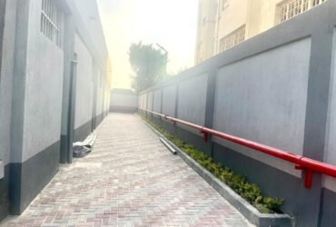 مصنع للبيع 1000 متر بالتجمع الخامس هندسي عبارة عن بدروم و ارضى تشطيب كامل في ابو الهول التجمع الخامس كهربا ٣ فاز متأجر ب٨٠ الف